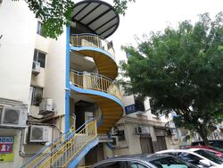 Toa Payoh Central (D12), Shop House #572982851